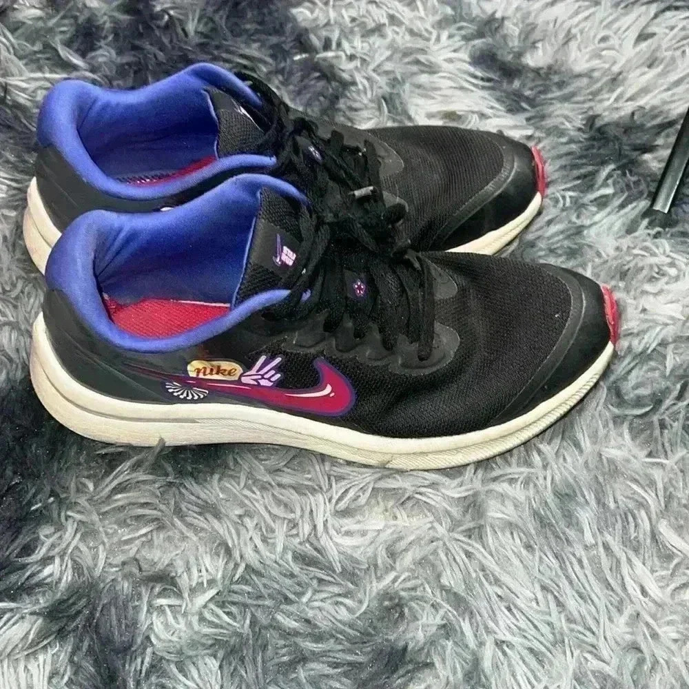 Nike‎ star runner 6Y